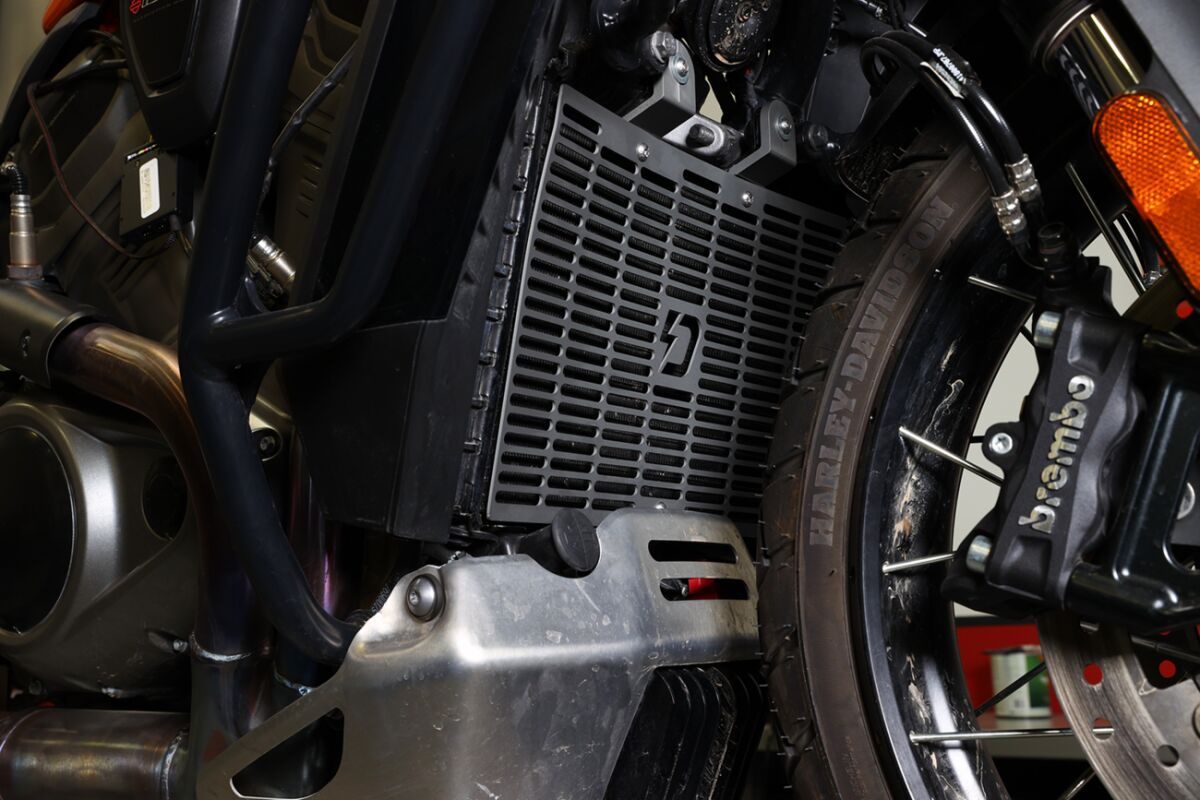 Dynojet Harley Guard Radiator Pan Am Radiators Dynojet