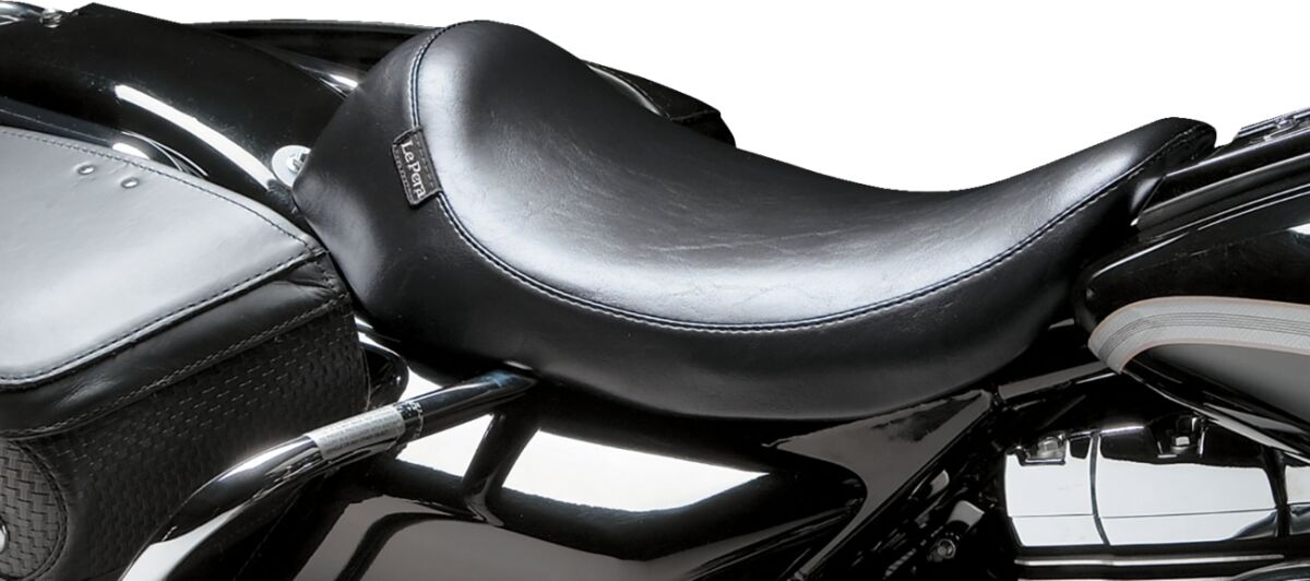 Silhouette Solo Seat, Smooth Black - 02-07 Touring Seat Le Pera Default Title