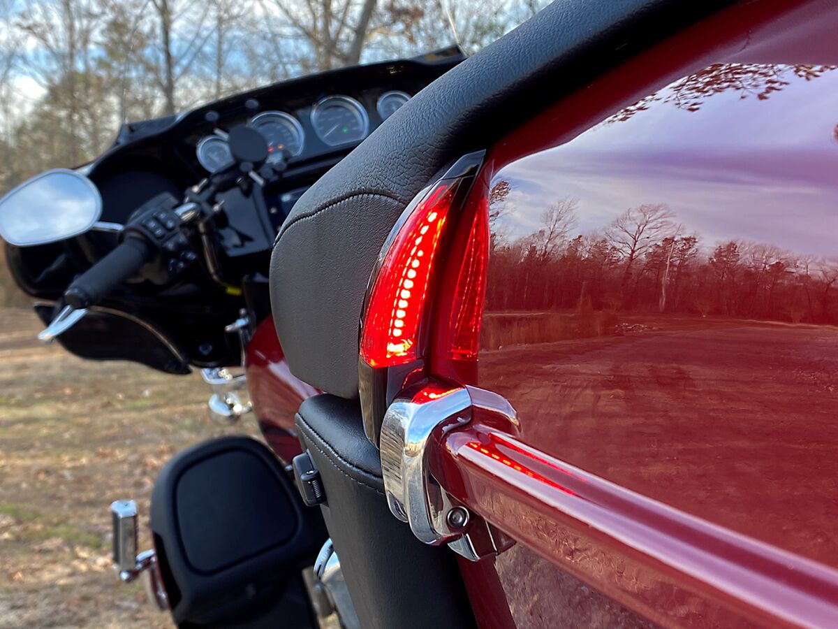 Custom Dynamics Light B Rest Flh Blk/Red ACCESSORY LIGHT GROUP Custom Dynamics