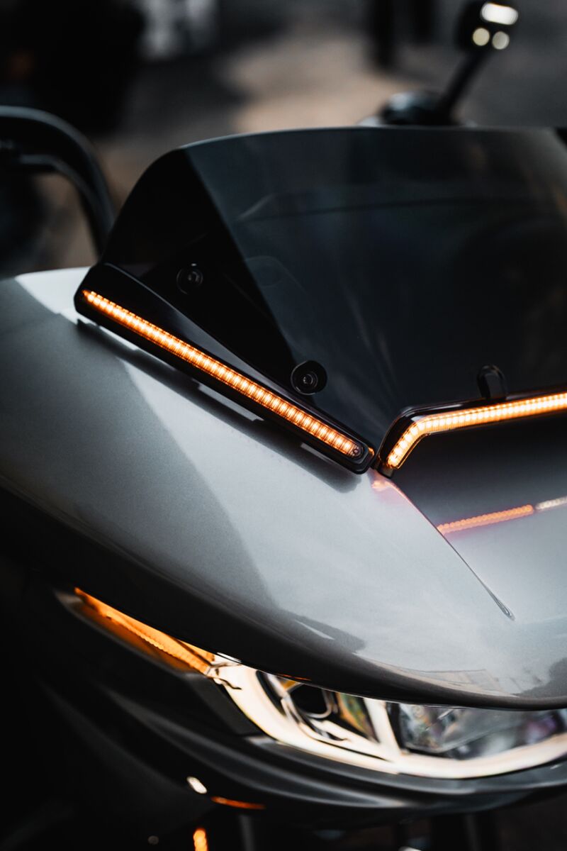 Custom Dynamics Led Fork Light, Amber Gloss Black - 14+ Touring & Trike Light Accessory Custom Dynamics