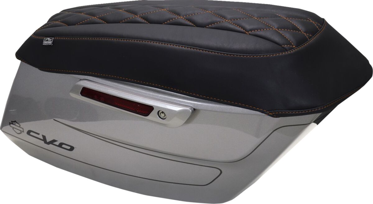 Mustang Cover Saddlebag Lid Dlx Diam O Saddlebag Lid Cover Mustang