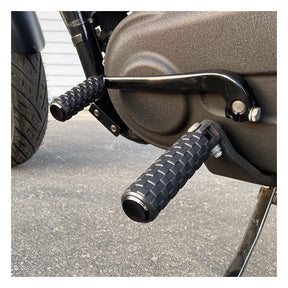 Arlen Ness Footpegs Softail M8 Airtra Footpegs Arlen Ness