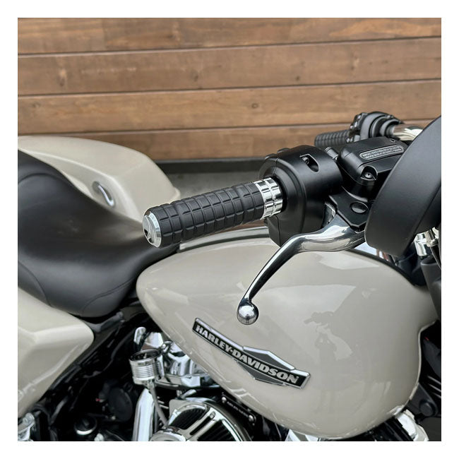 Arlen Ness SpeedLiner Grips, Chrome - 24+ Touring Grips Arlen Ness
