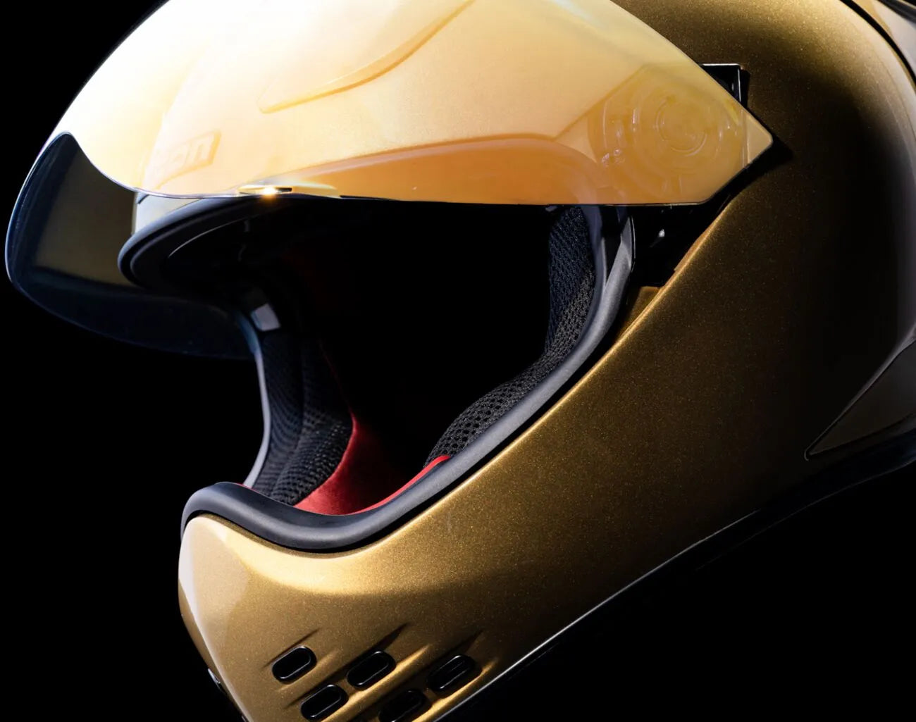 Domain Cornelius, Gold Full Face Helmet Icon