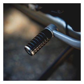 Motone, Shifter End Peg Ribbed. Black Anodized Shifter Peg Motone