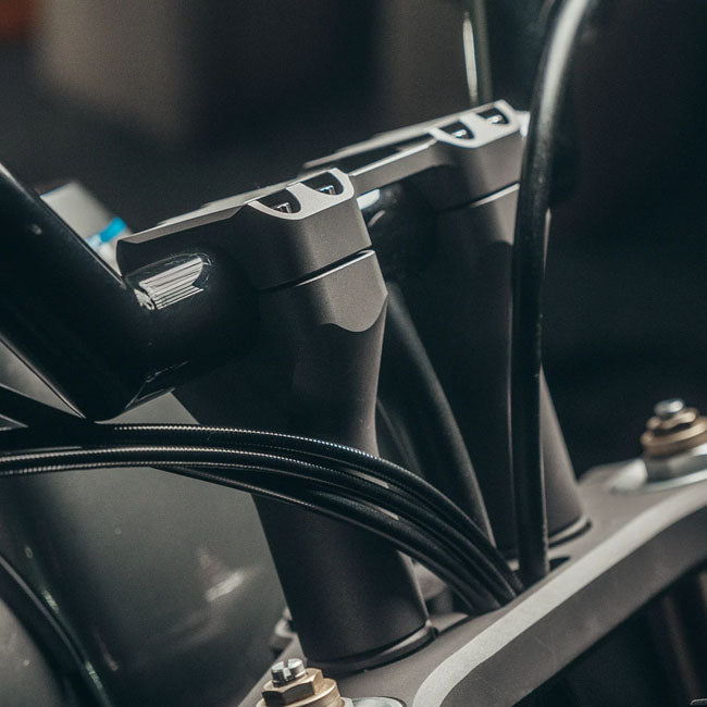 Trask, Assault risers 4". Black reverse cut Handlebars Trask Performance