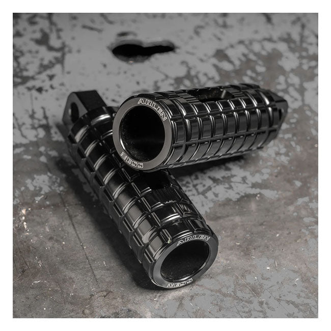 Arlen Ness Footpegs Rear Softail M8 S Footpegs Arlen Ness