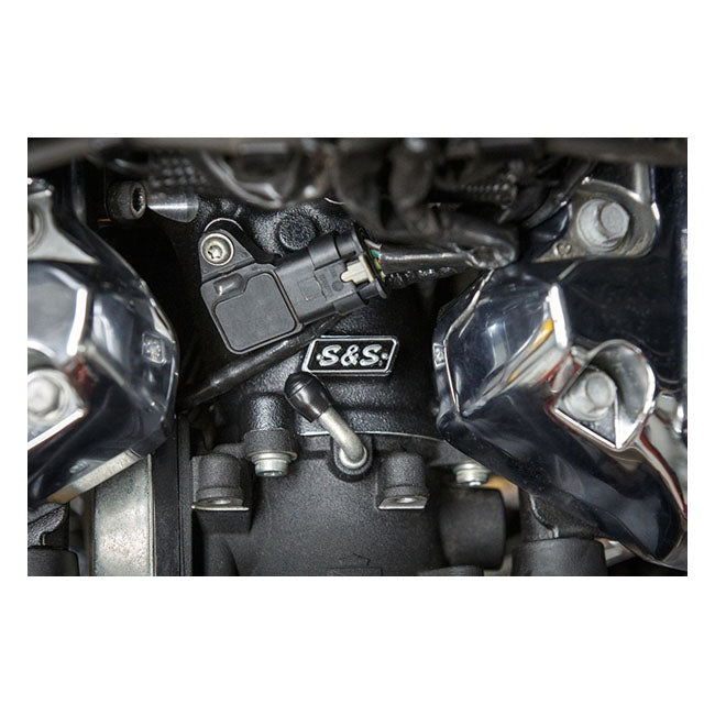 CNC-Ported 55 mm Intake Manifold, Black - Milwaukee 8 Manifolds S&S Cycle