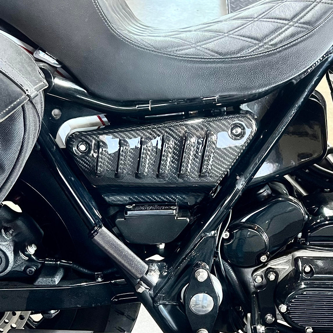 Arlen Ness FXR Black Louvered Side Covers For Motorcycle Customization