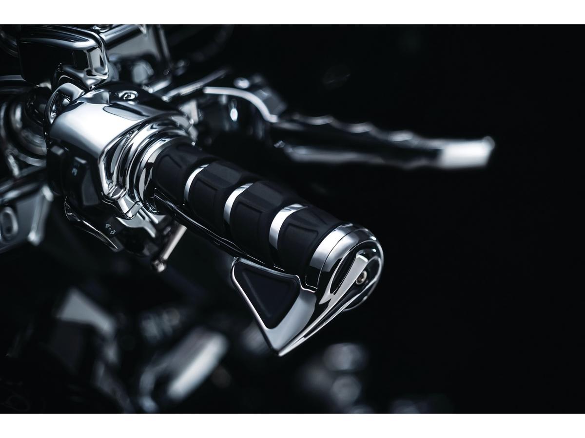 Kuryakyn Kinetic Throttle Boss Chrome Kuryakyn