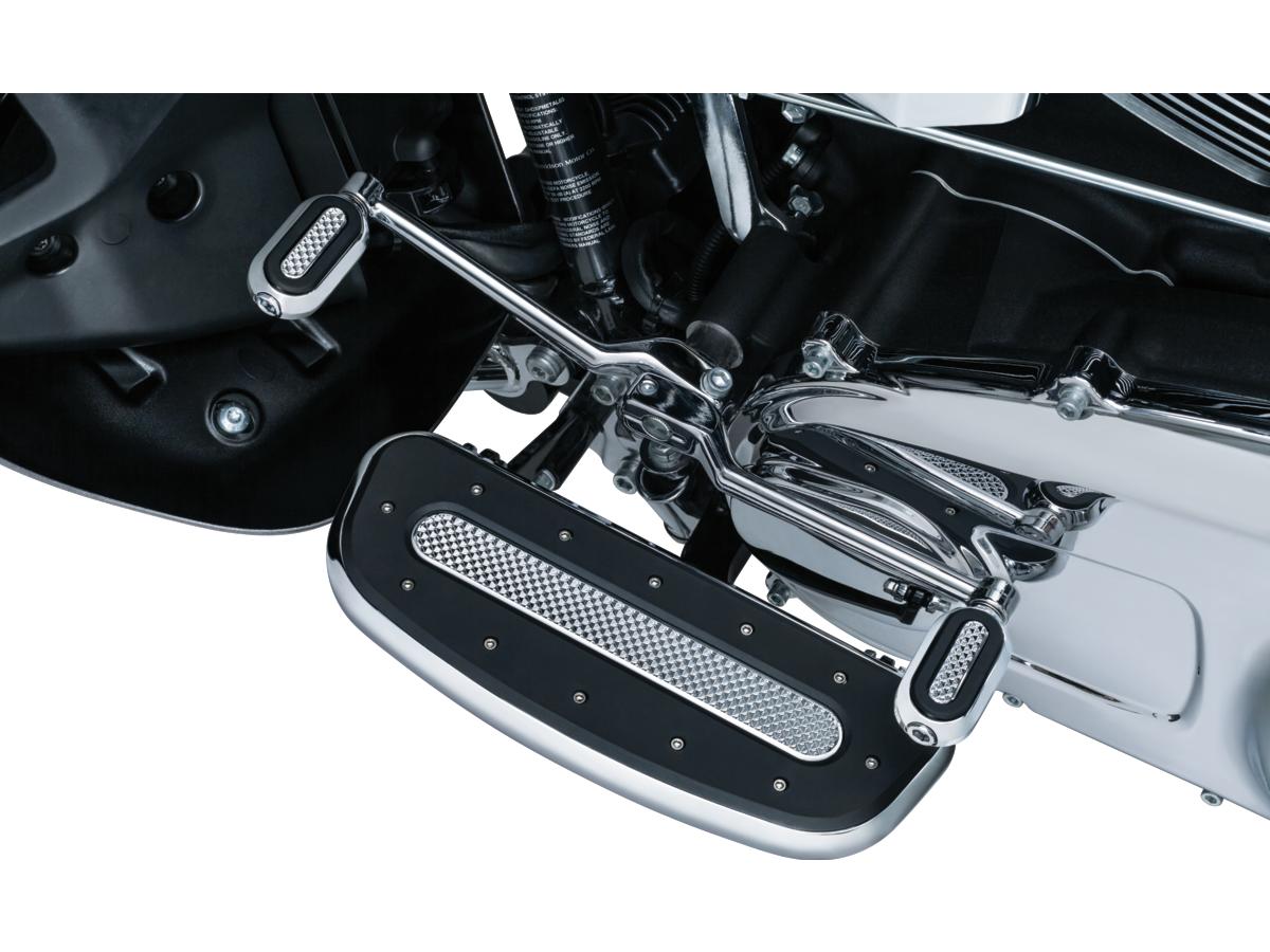 Kuryakyn Heavy Industry Floorboards Chrome Kuryakyn