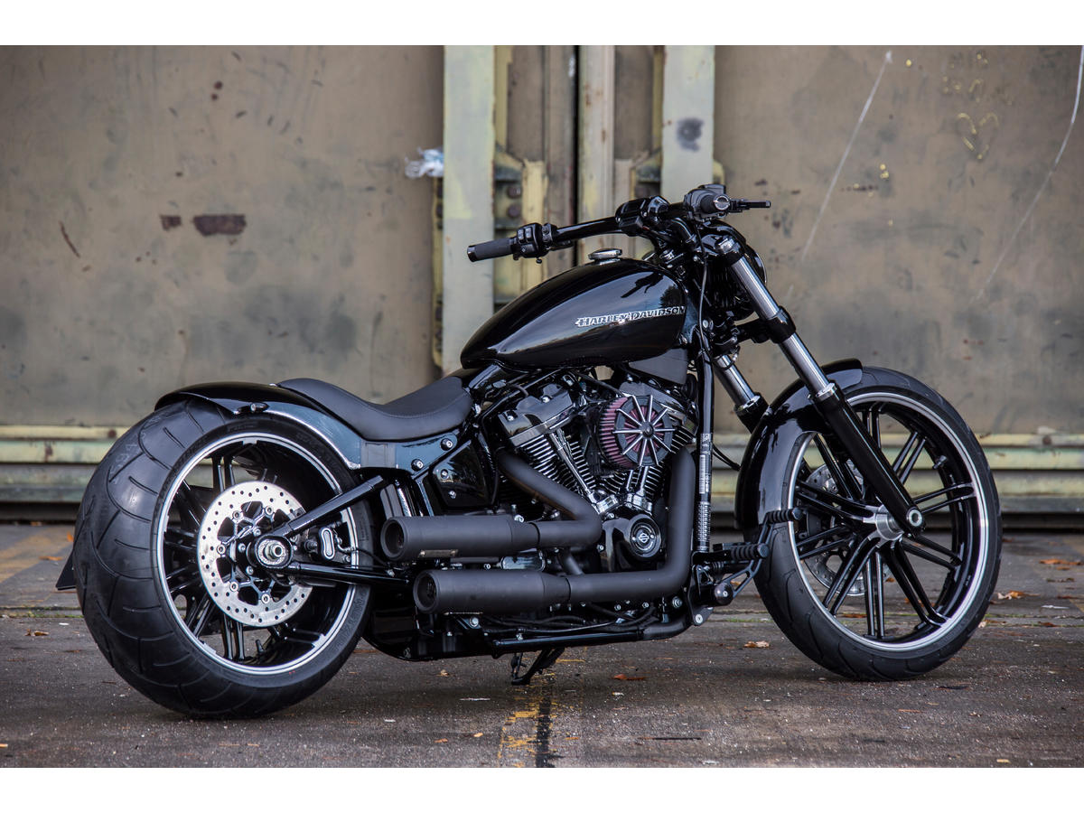Ricks Motorcycles 240 Tire Rear Fender Kit For M8 Softail With Cover For Closing Gap Between Seat And Tank Ricks Motorcycles