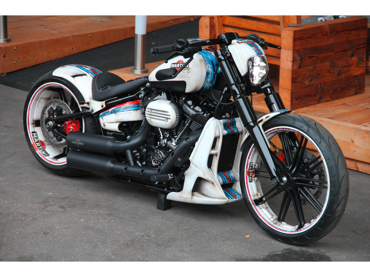 Cult Werk Racing Radiator Cover For Softail Models Frame Cover Gloss Black Cult Werk