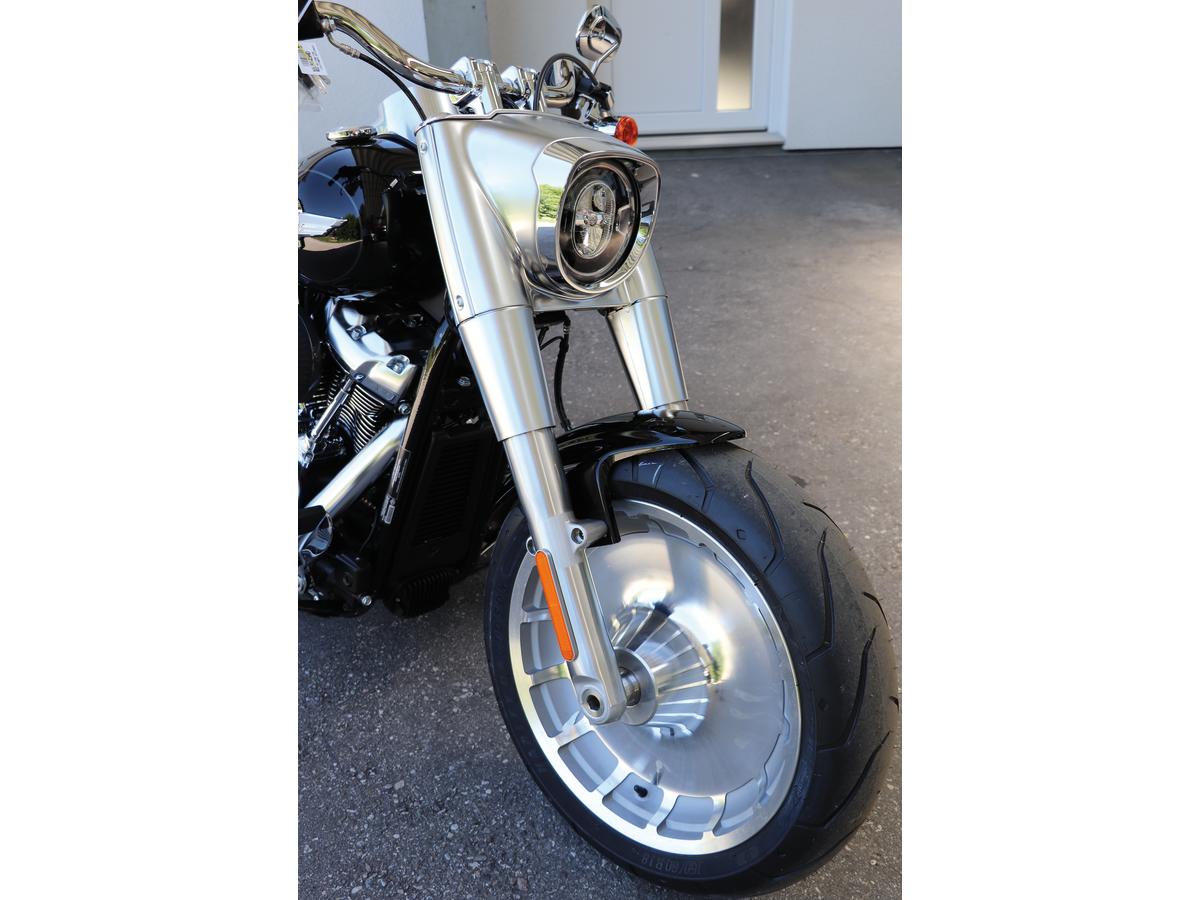 Cult Werk Custom V1 Front Fender Oem Wheel Gloss Black 18" Cult Werk
