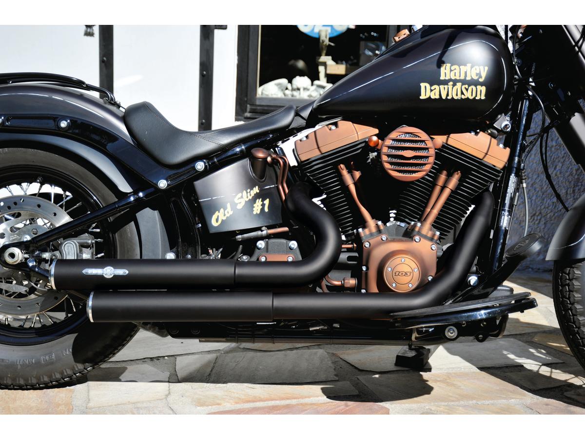 Bsl Top Chopp Staggered Floorboard Exhaust System , Without Heat Shield, Polished Smooth End Cap, Black 2,5" Bsl Default Title