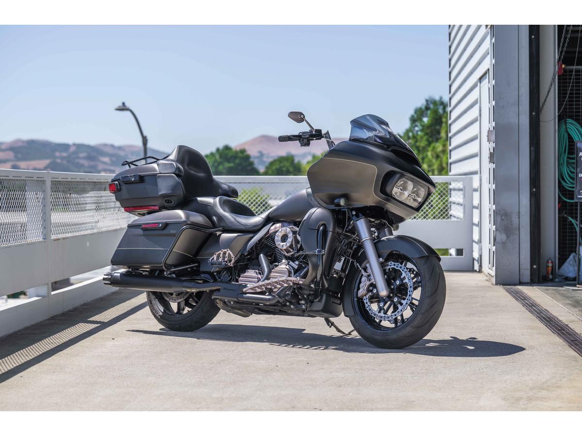 Arlen Ness Forged Highway Peg Mounts Including Arlen Ness Black Knurled Style Shifter Pegs Black Anodized Arlen Ness