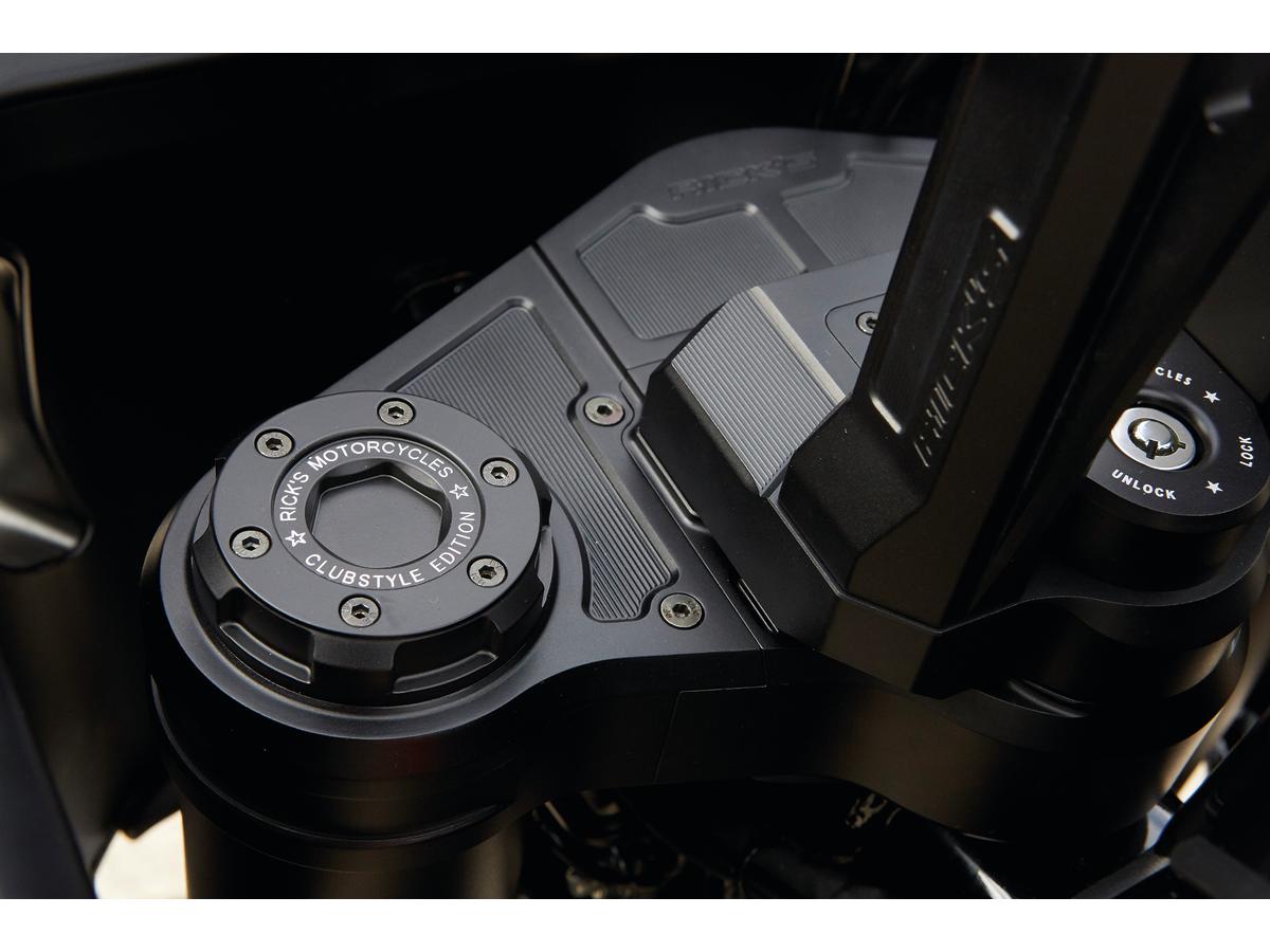 Ricks Motorcycles Reduced Reach Club Style Riser Relocation Plate 45 Mm Offset, Includes Steering Lock Cover Black Anodized Ricks Motorcycles