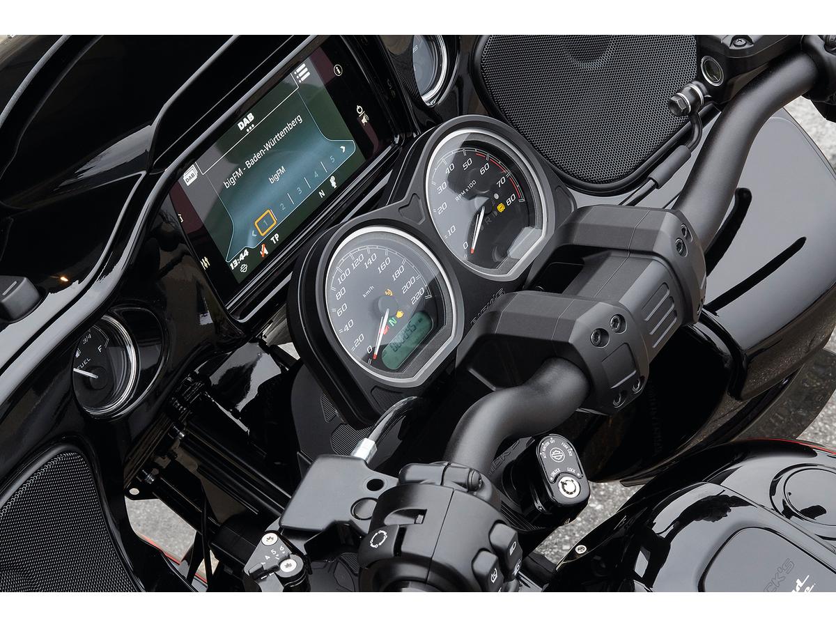 Ricks Motorcycles Club Style Pullback Riser And Performance 3 Triple Tree Kit, Double Oe Instruments 8,5" Height, 1 1/4" Clamp Diameter Black Anodized Ricks Motorcycles