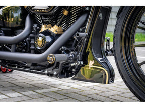 Thunderbike Phantom Mid To Forward Control Conversion Kit For Softail M8 75 Mm Further Forward Flat Black Thunderbike