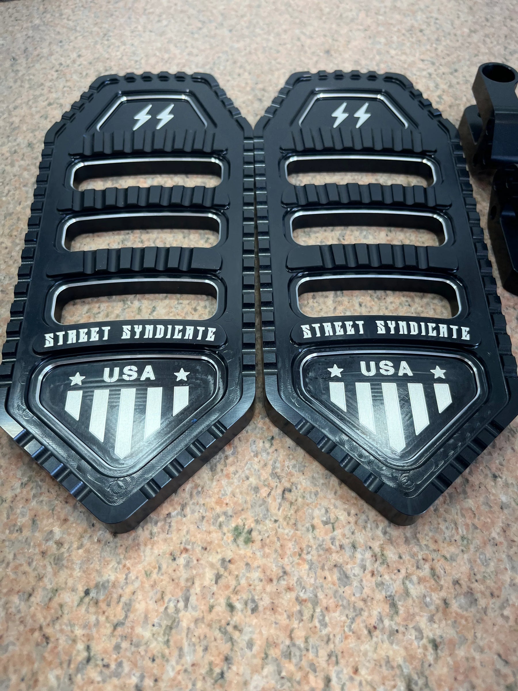 Street Syndicate Mfg Curb Stomper Bagger Floorboards, Billet Aluminum, Black Contrast Cut Floorboard Street Syndicate Mfg Default Title