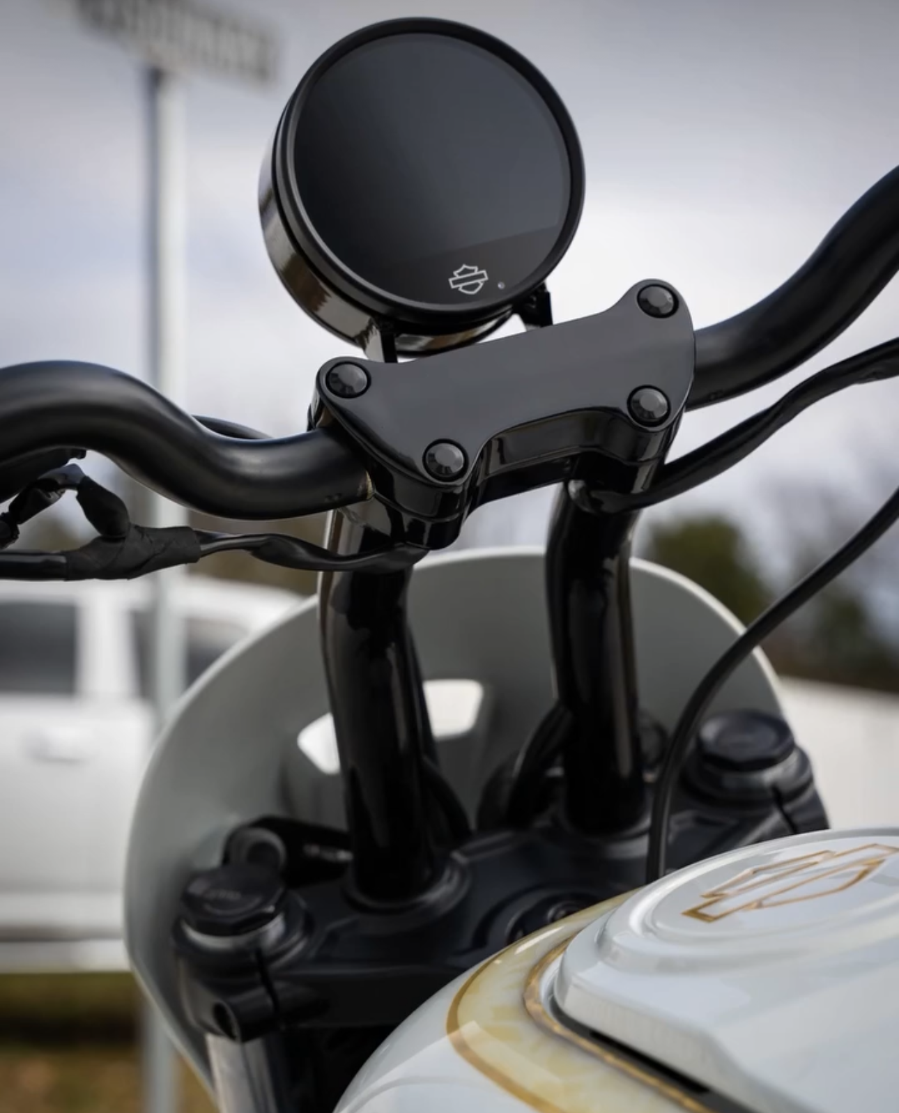 Bung King Handlebar Riser with Adjustable Gauge Mount, Digital Gauge, Gloss Black - 2022-Up Nightster S (RH975S) Riser Bung King