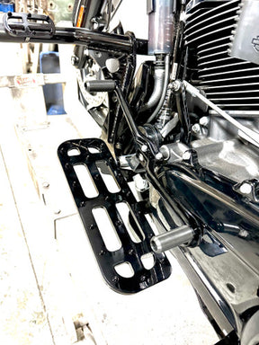 Bung King Gripper Floorboards, Gloss Black - Touring (FLH) Floorboard Bung King