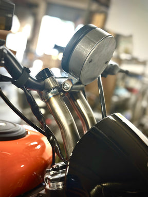 Bung King Handlebar Riser with Adjustable Gauge Mount, Analog Gauge, Gloss Black - 2022-Up Nightster (RH975) Riser Bung King