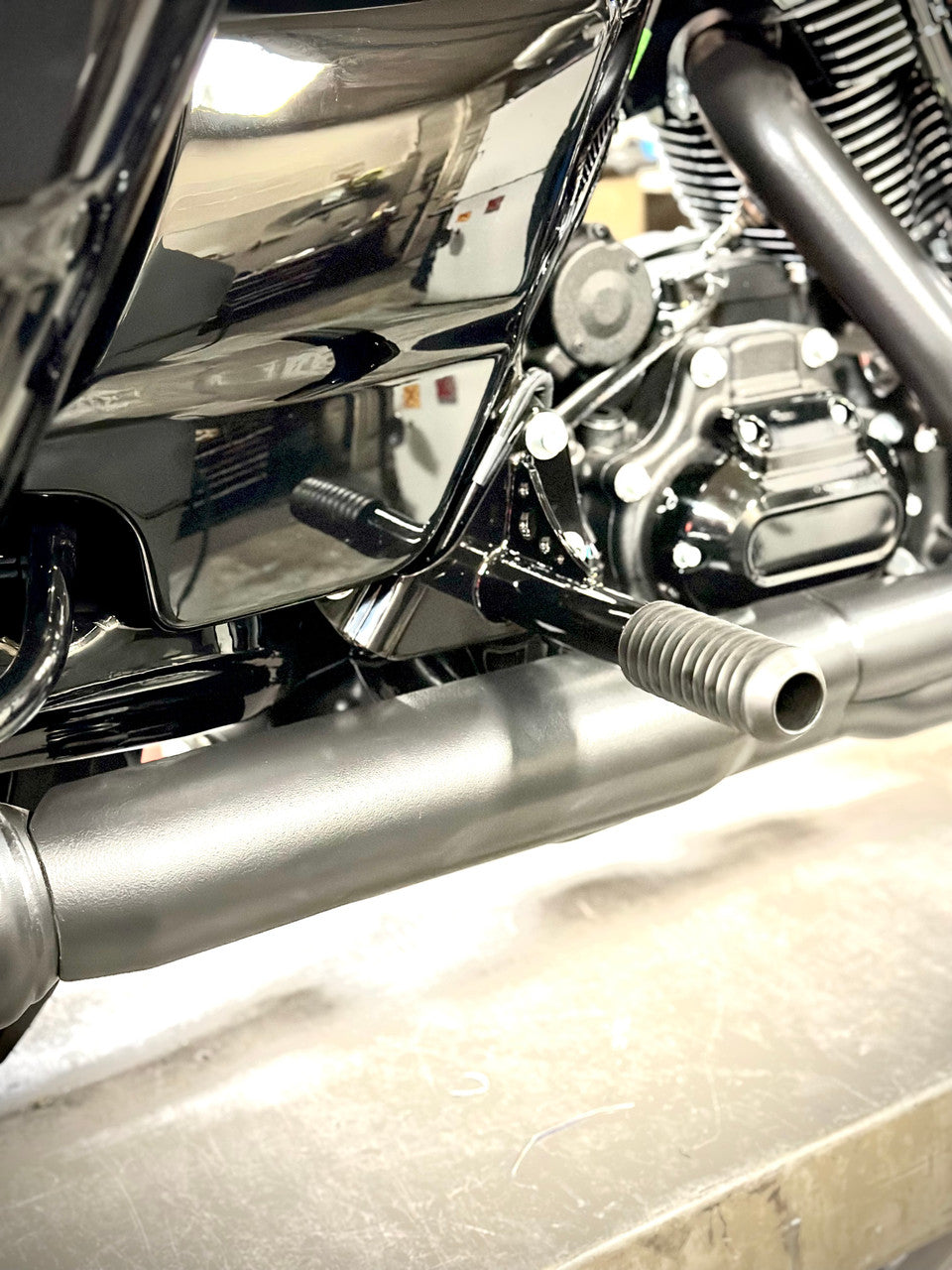 Bung King Passenger Peg Crash Bar, Gloss Black - 1998-2025 Touring (FLH) Rear Crash Bar Bung King