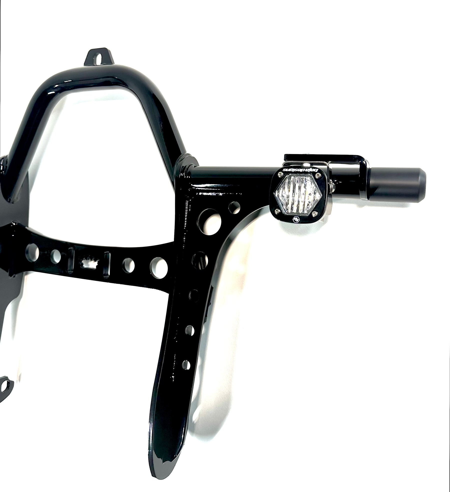 Bung King Universal Fog Light Mounts for Bagger Crash Bars, Pair Auxiliary Light Mount Bung King