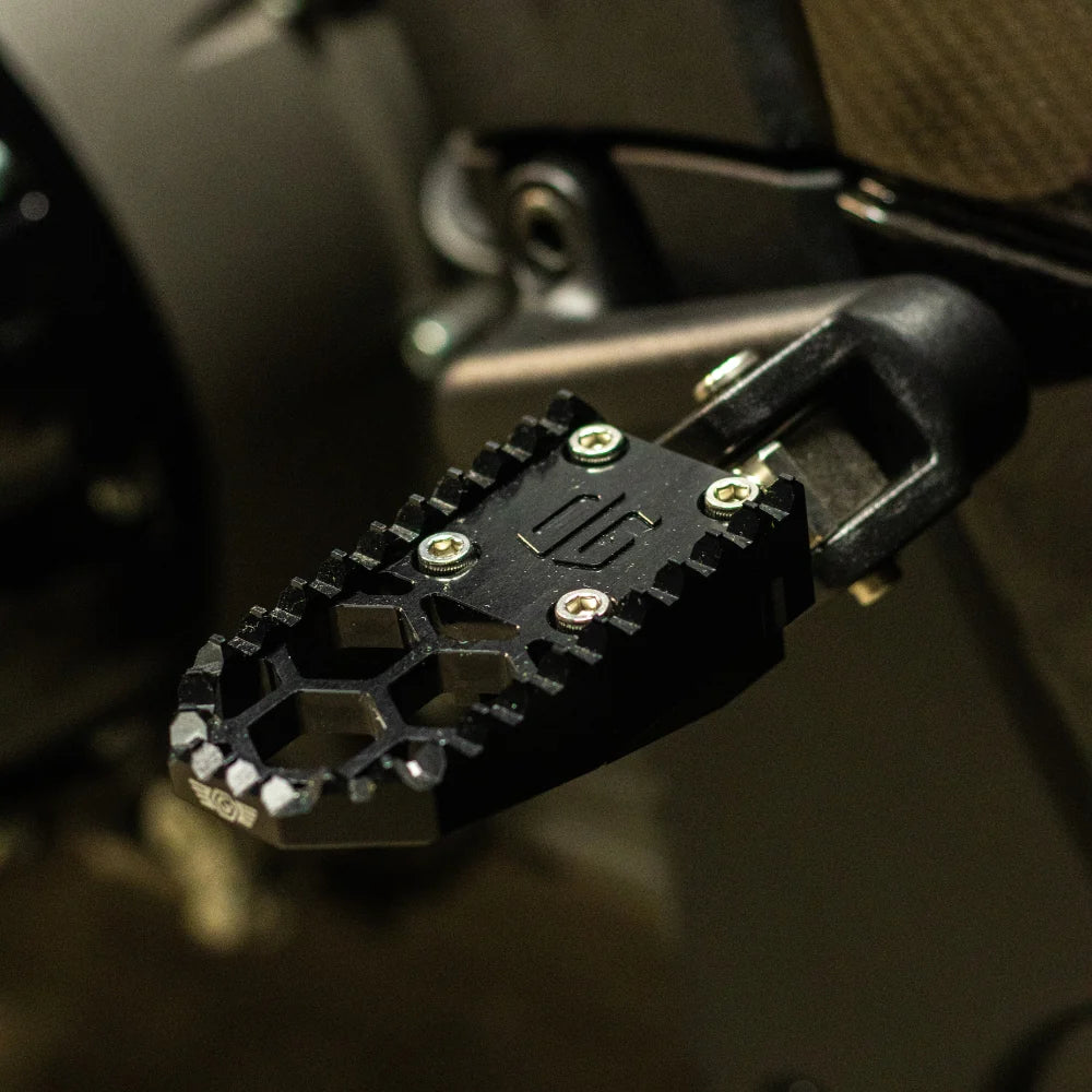 OG HoneyComp V3 Mini Foot Pegs - Indians Foot Pegs Original Garage Moto