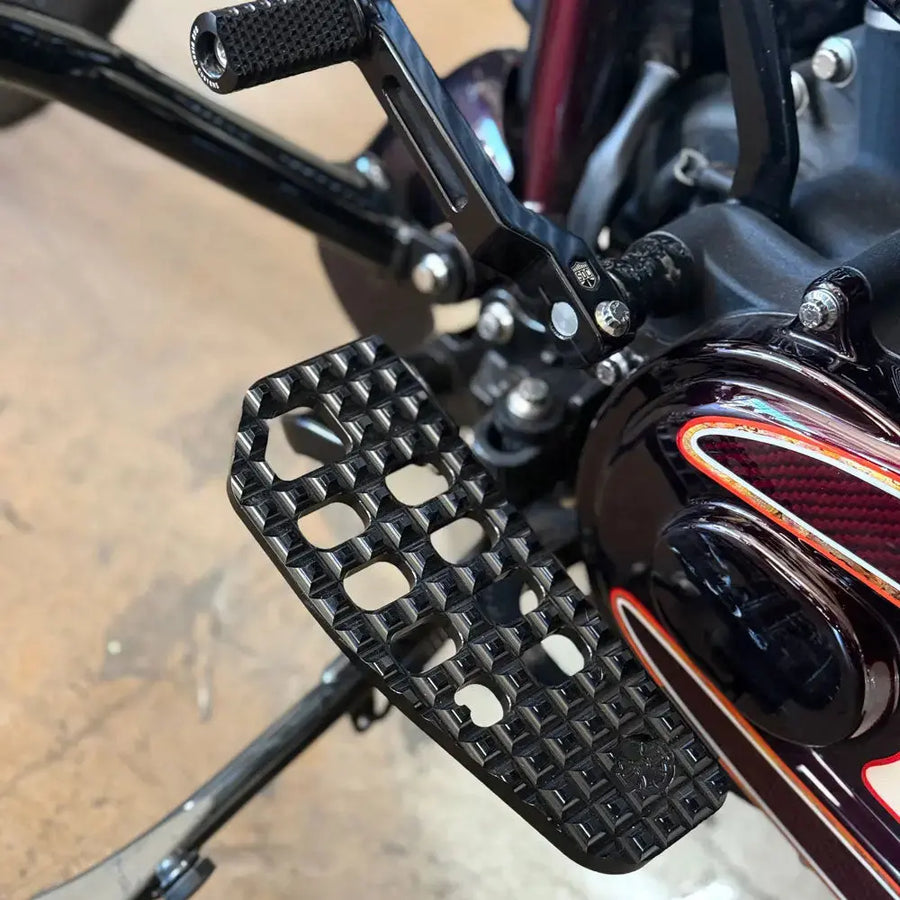San Diego Custom SDCVO Mini Bagger Board Kit, Gloss Black - 17+ Version Floorboards San Diego Customs