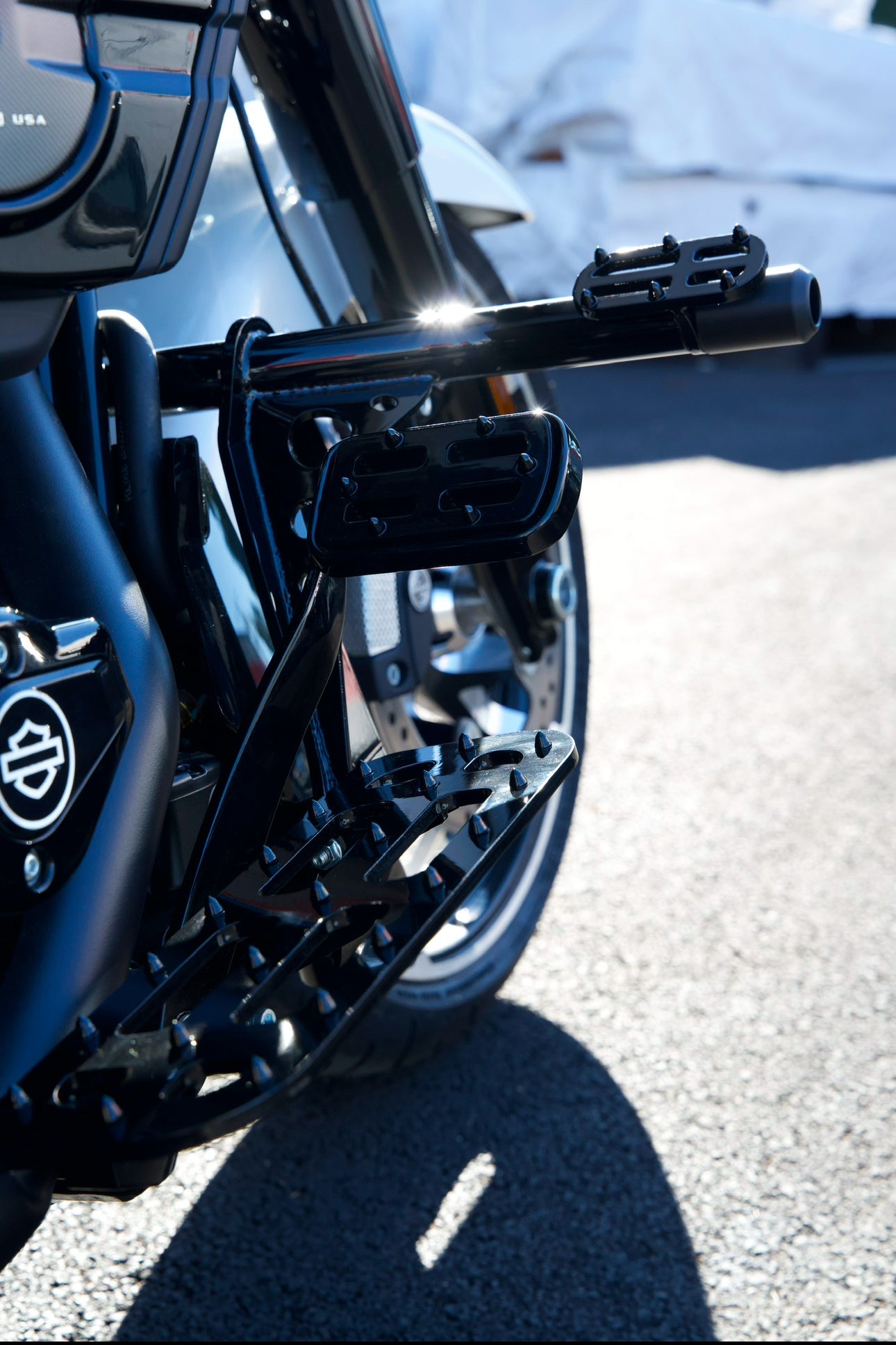 Bung King Highway Peg Crash Bar, Gloss Black - 2024-2025 Touring (FLH) Highway Peg Crash Bar Bung King