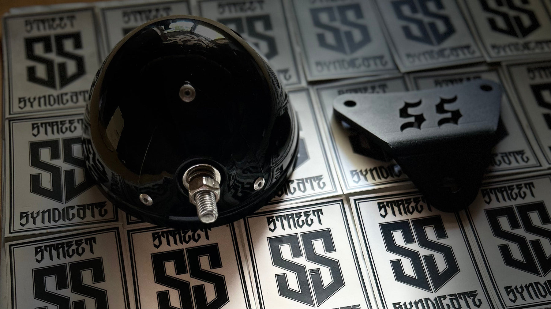 Street Syndicate Mfg Top-Mount Headlight Conversion Kit with 5-3/4" Headlight Bucket Headlight Mount Street Syndicate Mfg