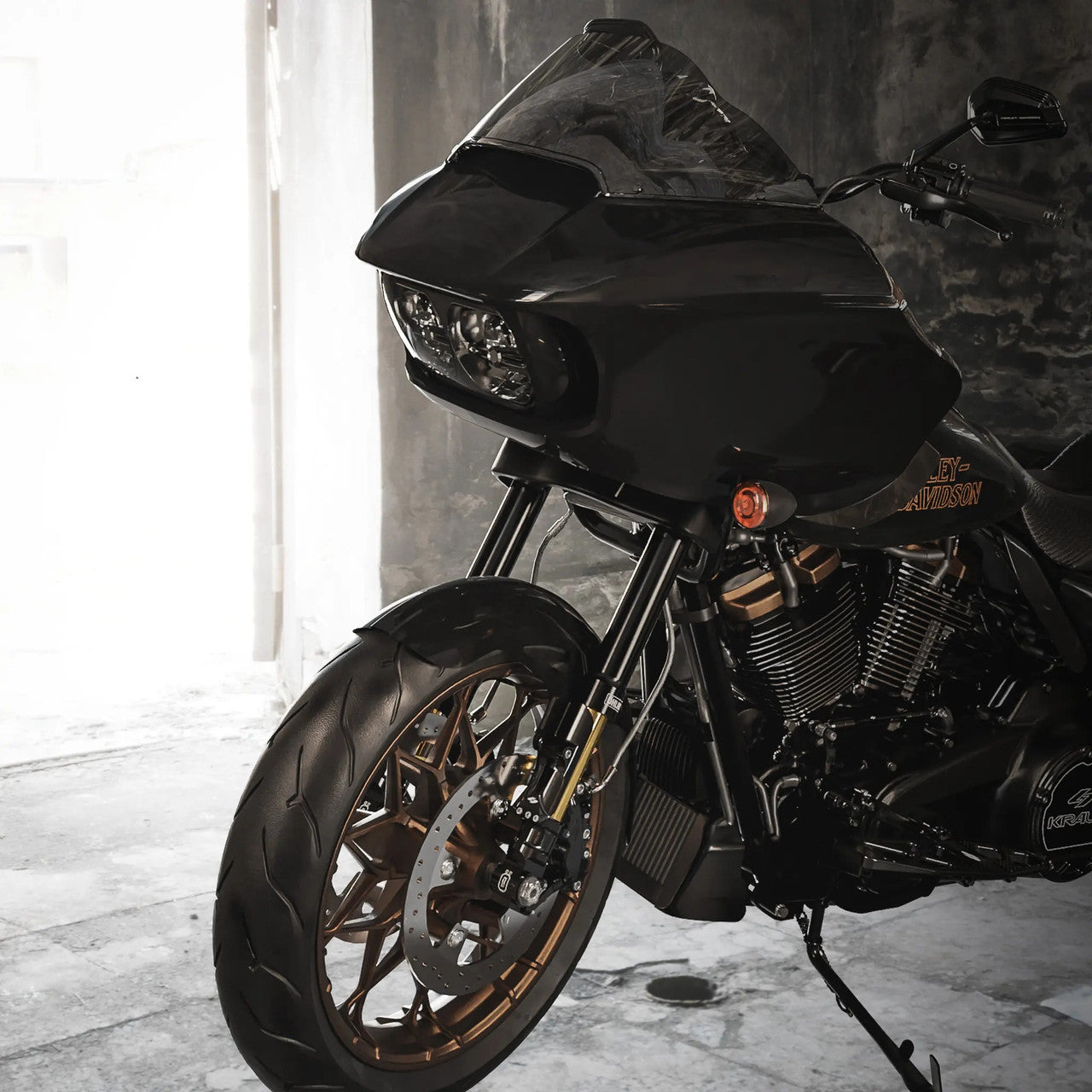 KR8 Inverted Front End Kit, Machine Components & Black Forks - 08-13 Touring (1" Stem) Inverted Front End Kraus Motor Co.