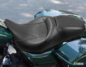 2 Up Style 1 Seat Black Flh/T08 23 2-Up Seat C.C. Rider
