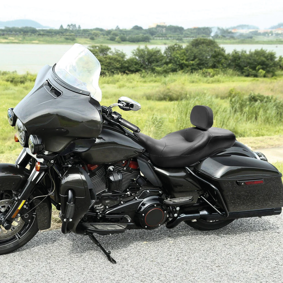 Driver Backrest Kit Black Flh/T09 Up Driver Backrest C.C. Rider